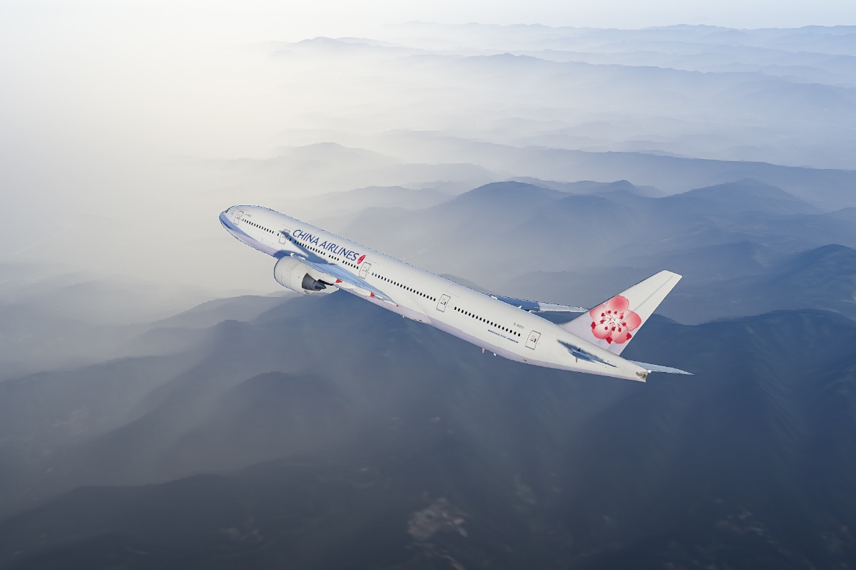Boeing 777-300ER — China Airlines